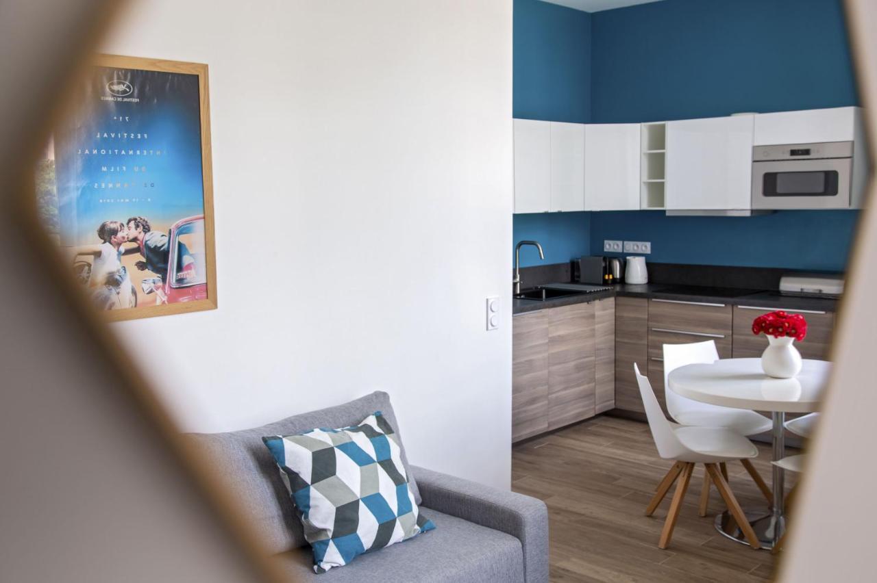 Totolulu Cannes Blue Corner Екстериор снимка
