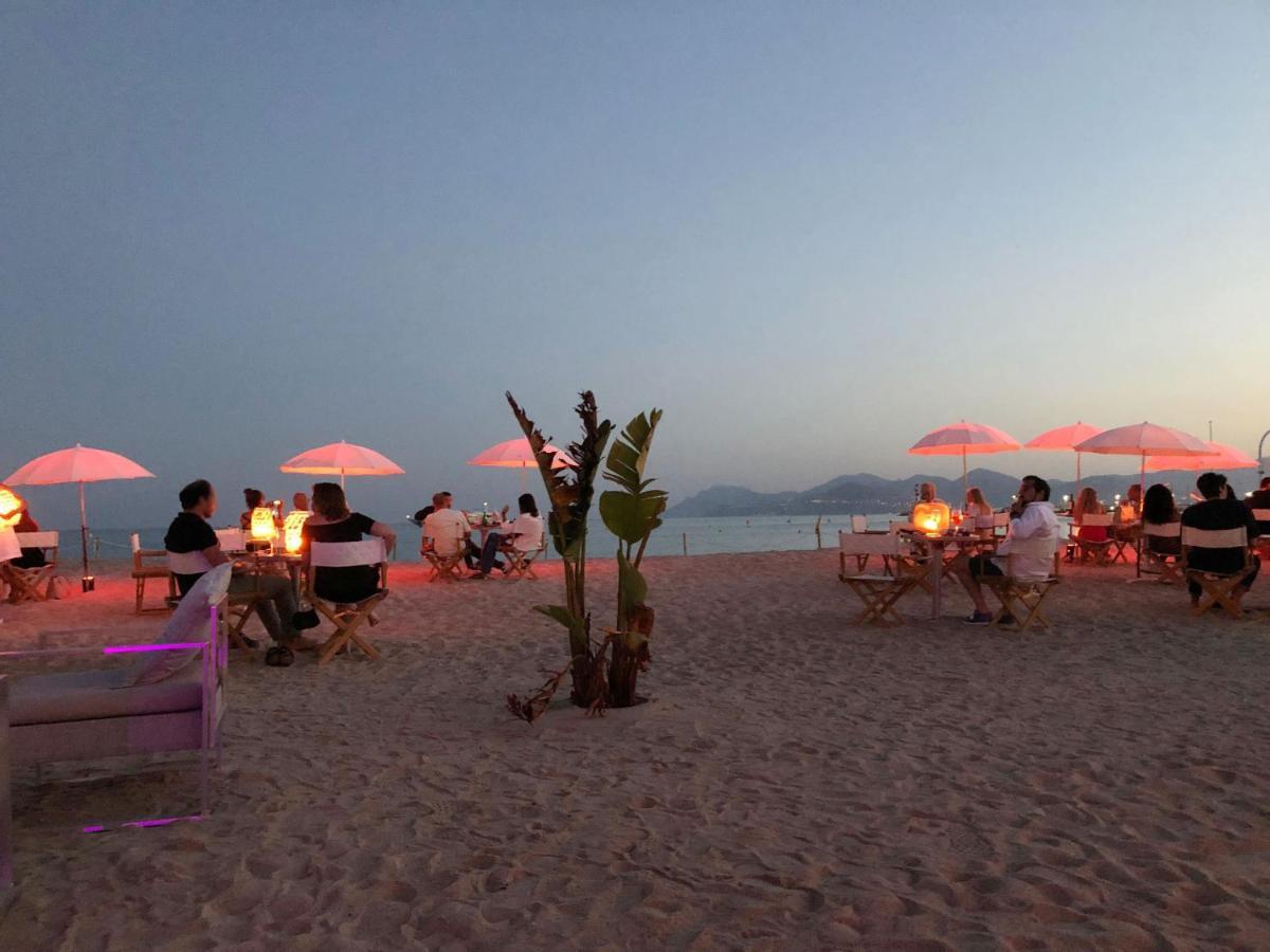 Totolulu Cannes Blue Corner Екстериор снимка
