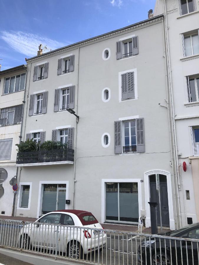 Totolulu Cannes Blue Corner Екстериор снимка