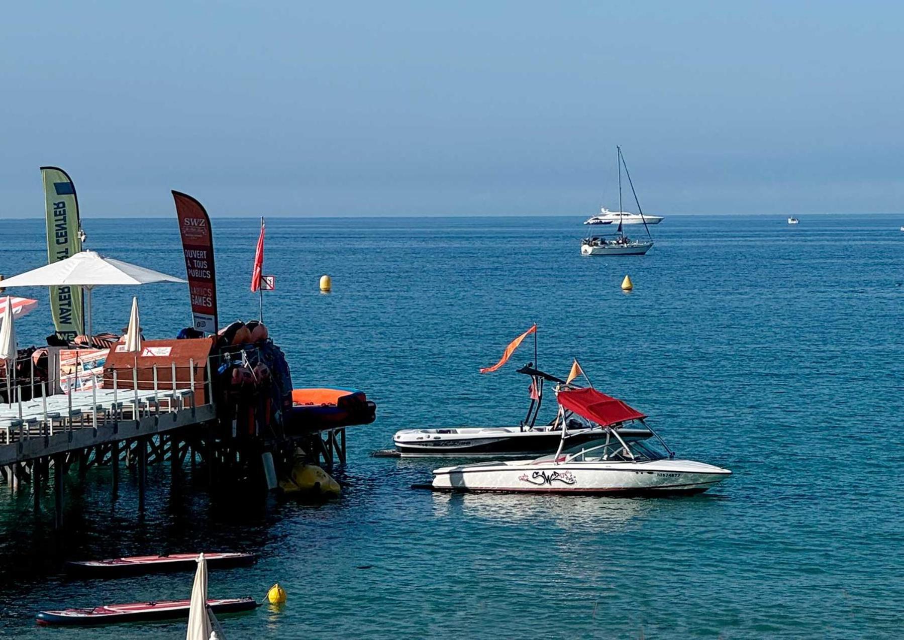 Totolulu Cannes Blue Corner Екстериор снимка